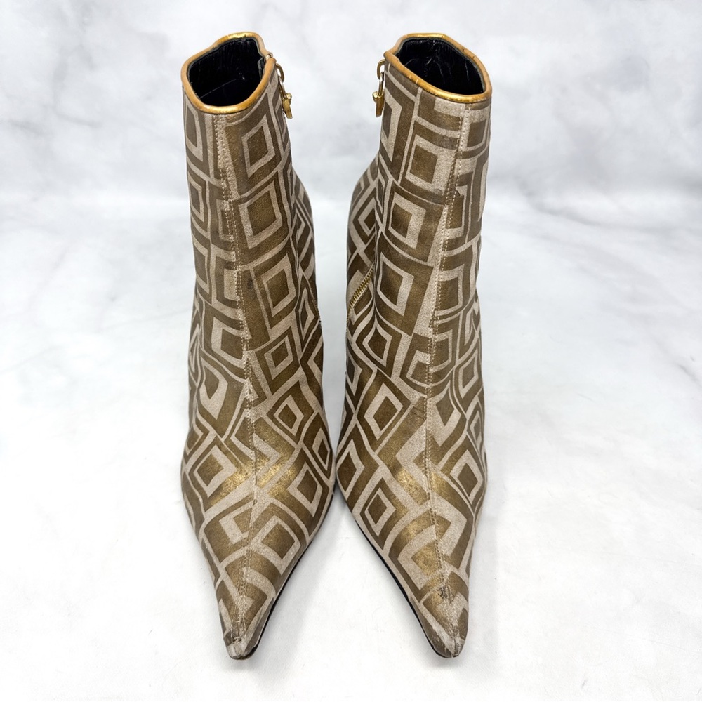 Versace Vintage Y2K Suede Geo Pointed Toe Heeled Ankle Bootie Boots Gold 37